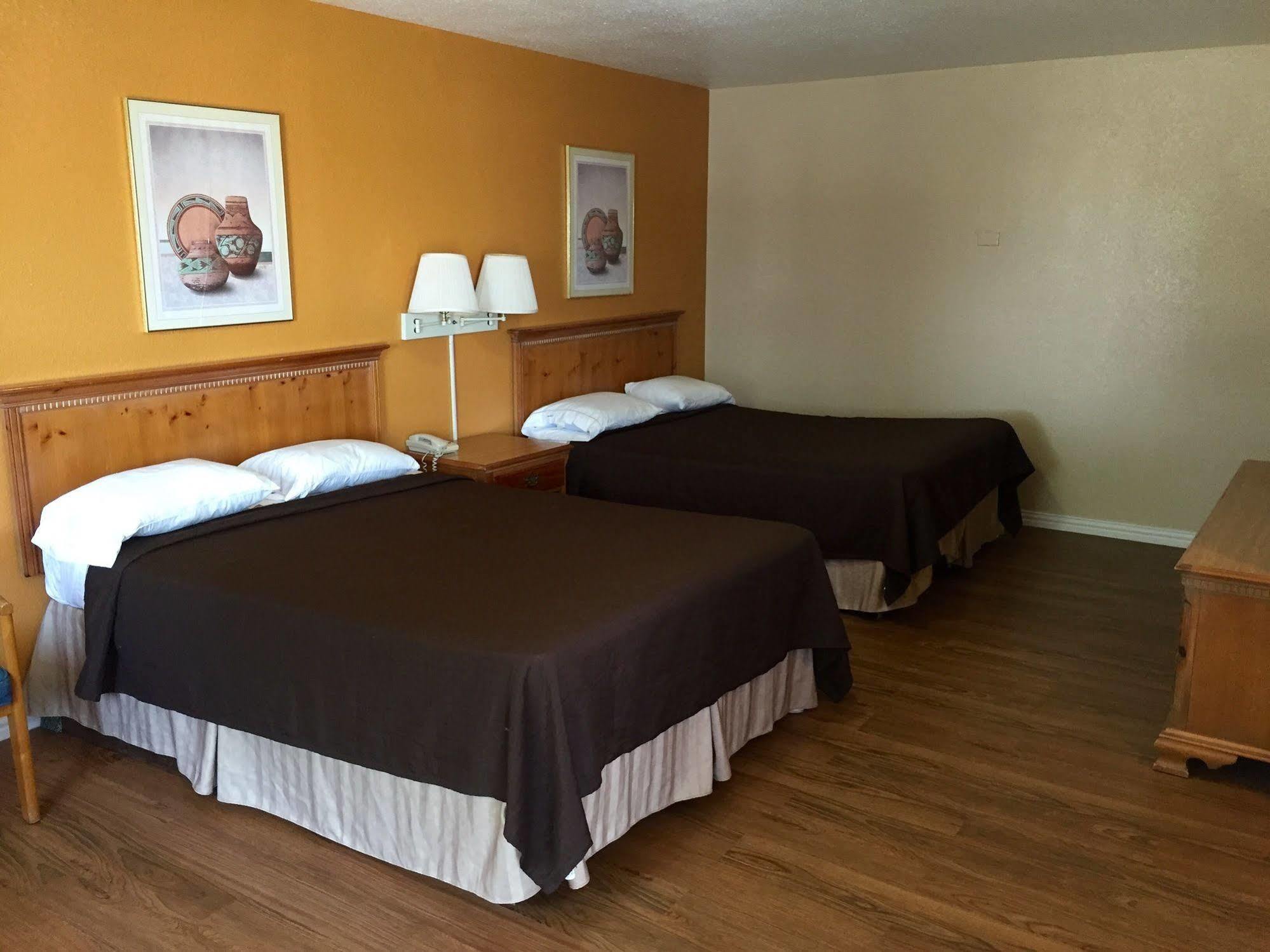 Regency Inn Hondo Zewnętrze zdjęcie